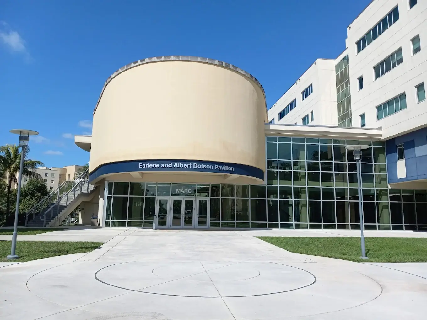 Florida International University (FIU) – Shorelight